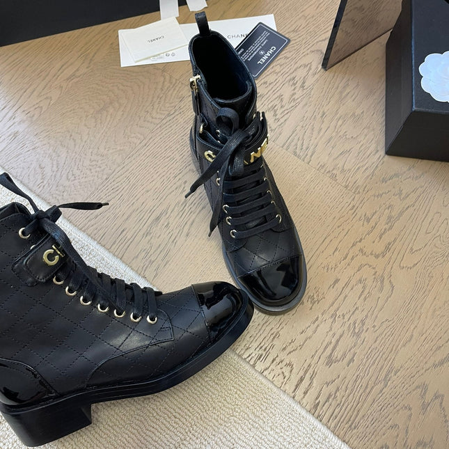 ALPHABET MARTIN BOOTS IN BLACK LAMBSKIN