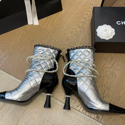 HIGH HEELS 8CM BOOTS IN SILVER MIX BLACK CALFSKIN WITH PEARL CHAIN