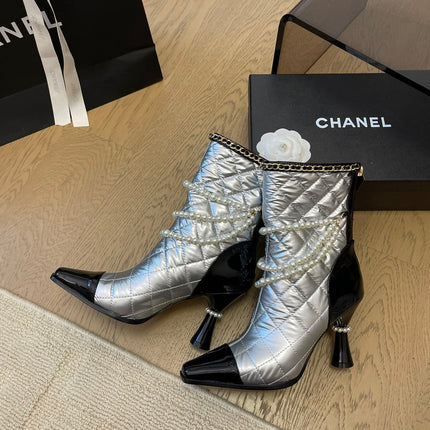 HIGH HEELS 8CM BOOTS IN SILVER MIX BLACK CALFSKIN WITH PEARL CHAIN