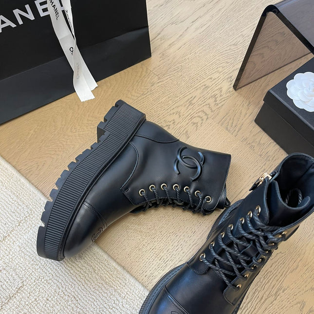 ANKLE BOOTS IN BLACK CALFSKIN 963004