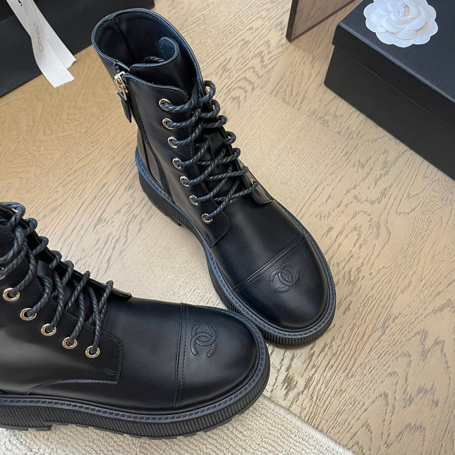 ANKLE BOOTS IN BLACK CALFSKIN 963004