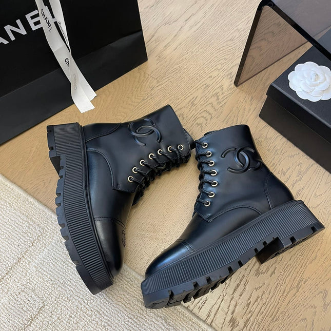 ANKLE BOOTS IN BLACK CALFSKIN 963004