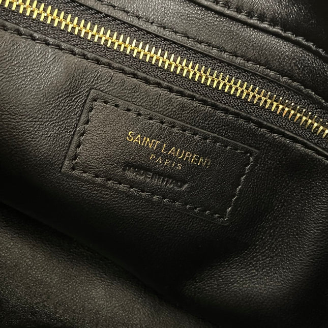 LE 5 À 7 BAG 24 BLACK GLOSSY CALFSKIN HOBO