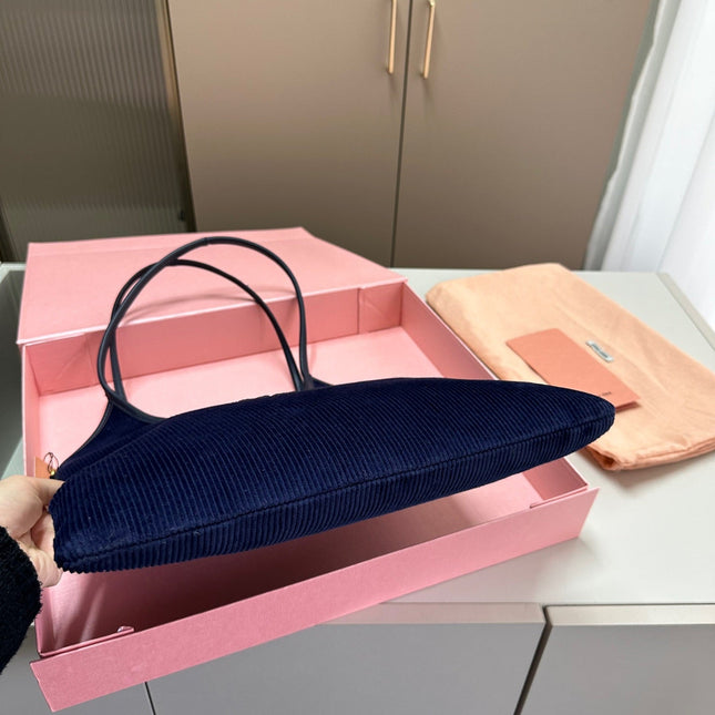 IVY TOTE BAG 34 IN NAVY CORDUROY