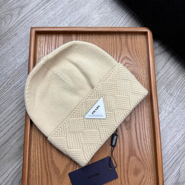 BEANIE HAT IN BISQUE BEIGE WOOL AND RABBIT FUR 342035