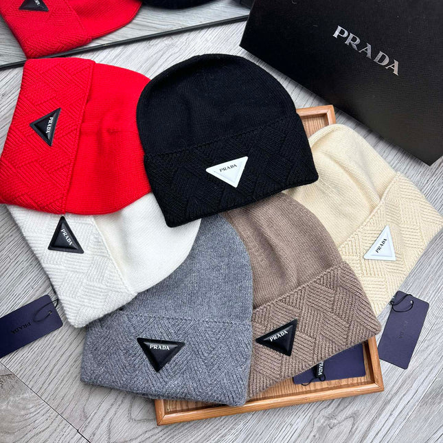 BEANIE HAT IN BISQUE BEIGE WOOL AND RABBIT FUR 342035