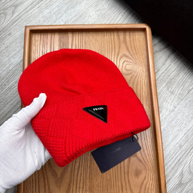 BEANIE HAT IN CHERRY RED WOOL AND RABBIT FUR 436398
