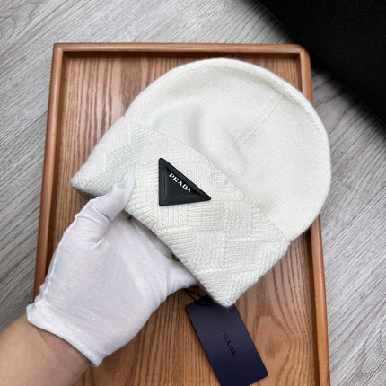 BEANIE HAT IN WHITE WOOL AND RABBIT FUR 342037