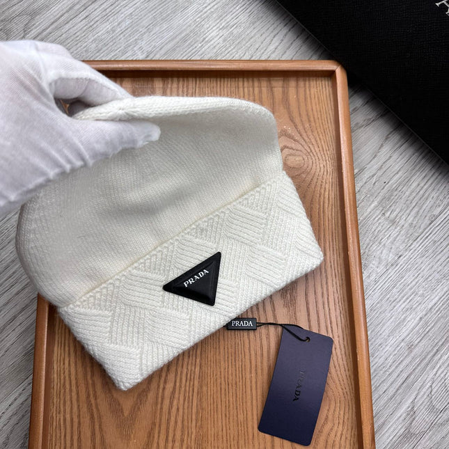 BEANIE HAT IN WHITE WOOL AND RABBIT FUR 342037