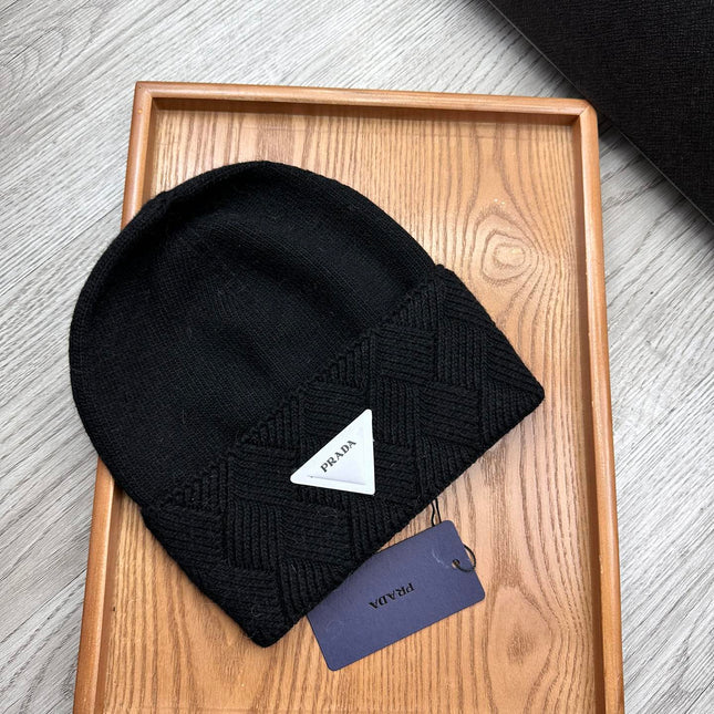 BEANIE HAT IN BLACK WOOL AND RABBIT FUR 436400