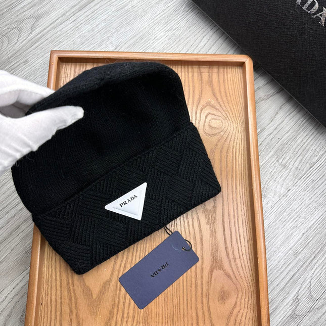 BEANIE HAT IN BLACK WOOL AND RABBIT FUR 342038