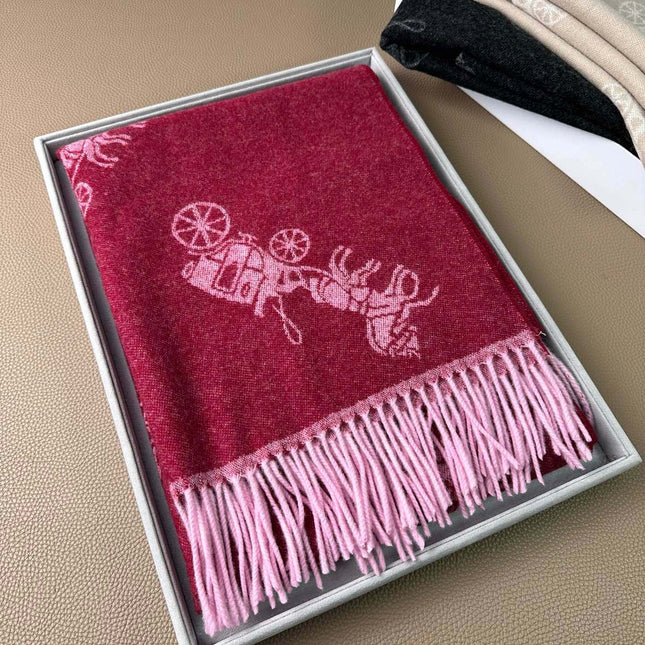 HORSE & CARRIAGE PRINT SCARF 195 CM IN RED PINK 375240