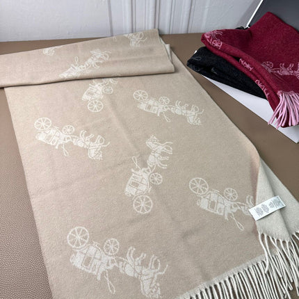 HORSE & CARRIAGE PRINT SCARF 195 CM IN BEIGE WOOL 375241