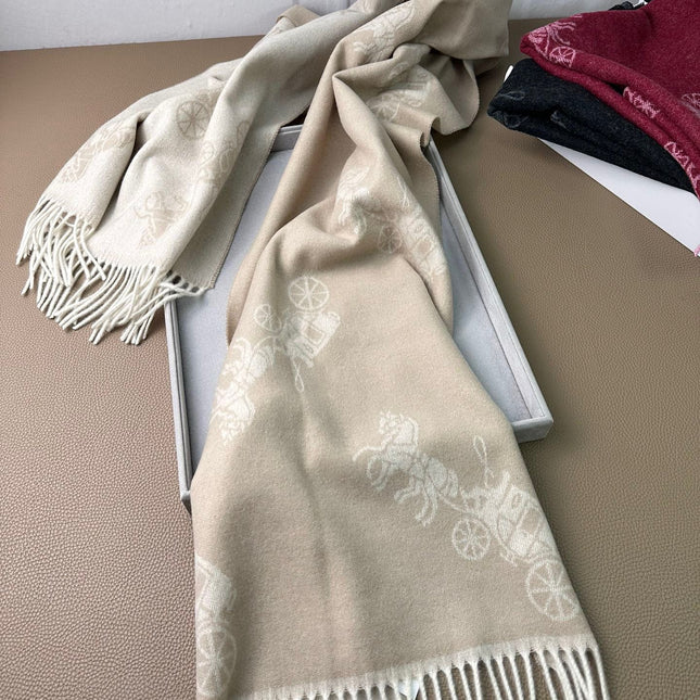 HORSE & CARRIAGE PRINT SCARF 195 CM IN BEIGE WOOL 375241