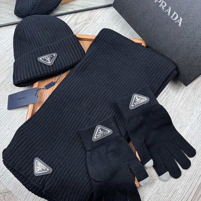 THREE-PIECES SET IN BLACK WOOL AND ACRYLIC 406558