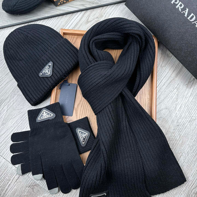 THREE-PIECES SET IN BLACK WOOL AND ACRYLIC 406558