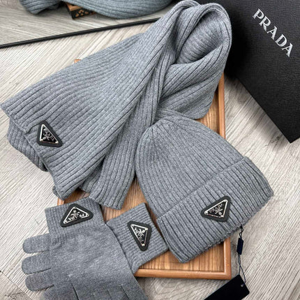 THREE-PIECES SET IN SMOKE GRAY WOOL AND ACRYLIC 406559