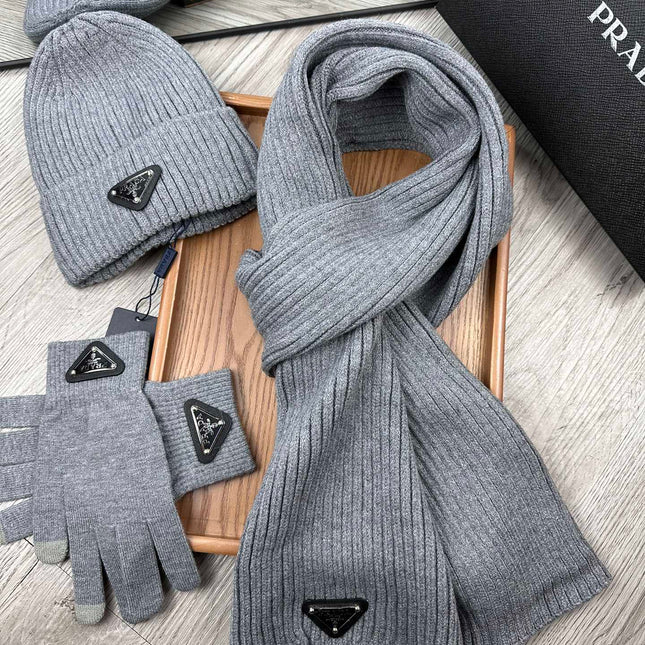 THREE-PIECES SET IN SMOKE GRAY WOOL AND ACRYLIC 406559
