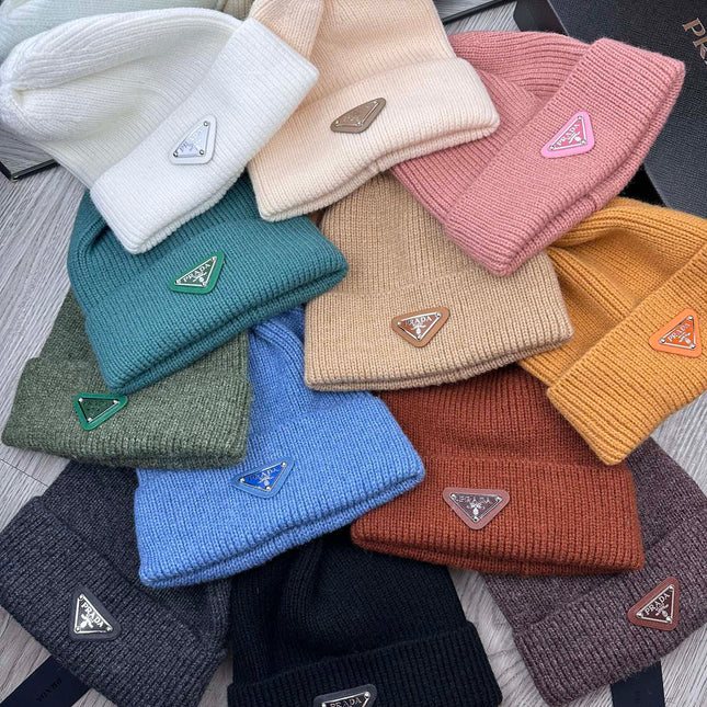 BEANIE HAT IN TEAL GREEN WOOL 332392