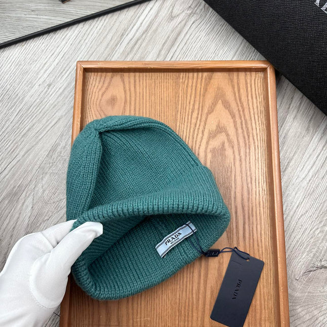 BEANIE HAT IN TEAL GREEN WOOL 332392