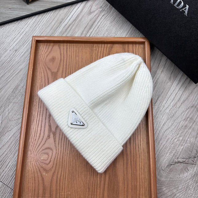 BEANIE HAT IN WHITE WOOL 332394