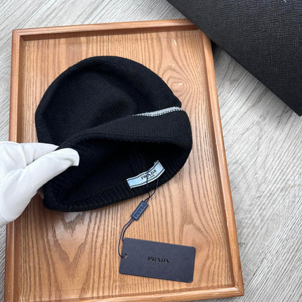 BEANIE HAT IN BLACK WOOL 349648