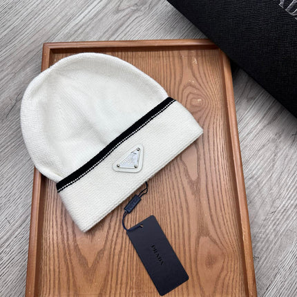 BEANIE HAT IN WHITE WOOL 349649