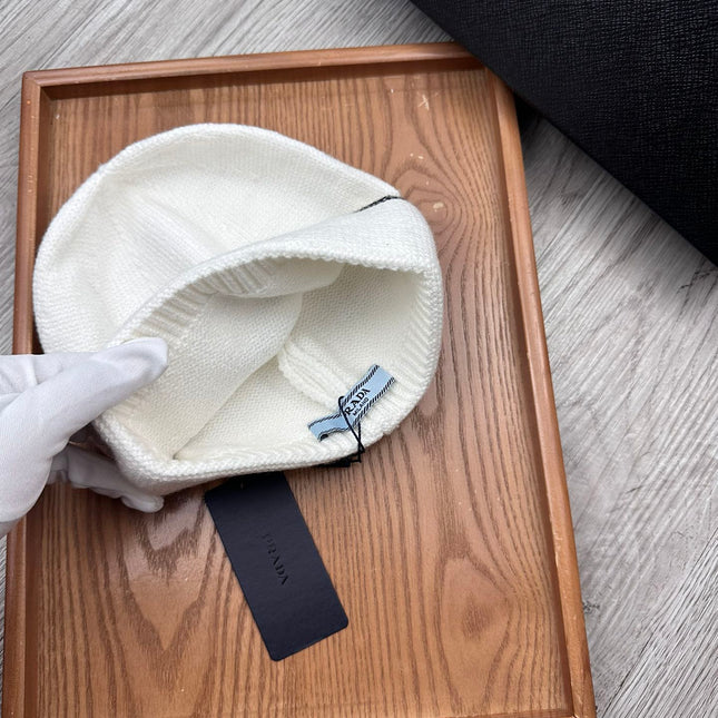 BEANIE HAT IN WHITE WOOL 349649