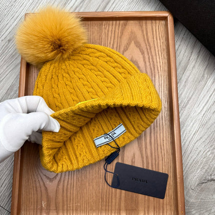 BEANIE HAT IN MUSTARD YELLOW WOOL 352365