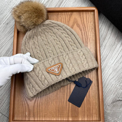 BEANIE HAT IN CAMEL BROWN WOOL 352367