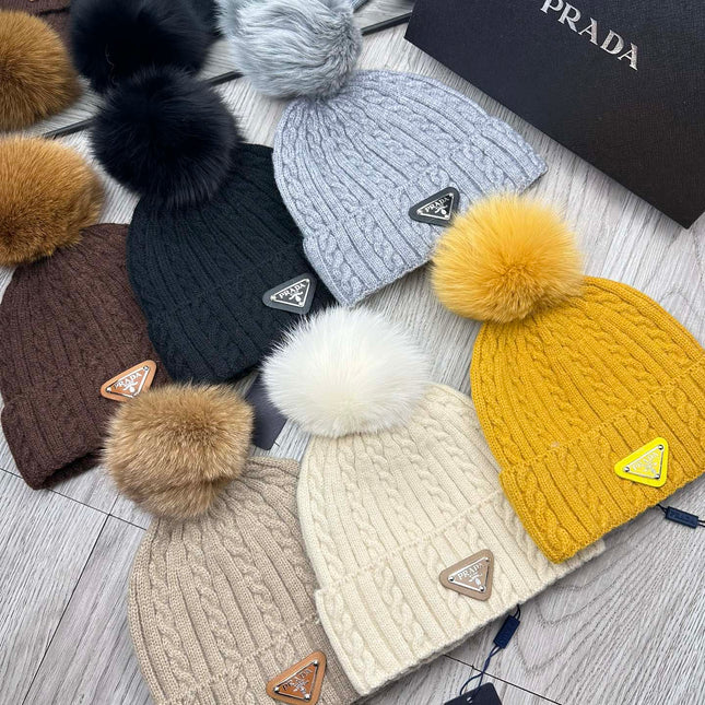 BEANIE HAT IN CAMEL BROWN WOOL 352367