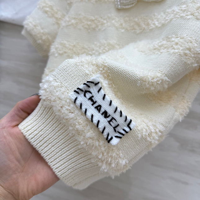 CC Short Sleeve Knitted T-shirt Ivory Imported Fabric