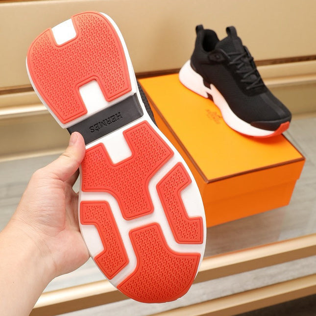HM HUGO SNEAKER BLACK AND WHITE BREATHABLE FABRIC