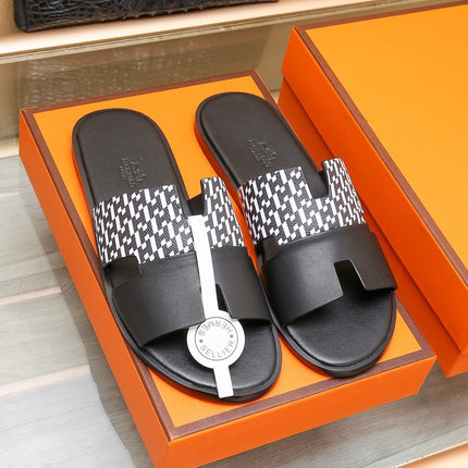 HM IZMIR SANDAL BLACK AND WHITE CALFSKIN