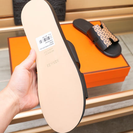 HM IZMIR SANDAL BLACK AND PEACHY LAMBSKIN