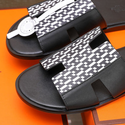 HM IZMIR SANDAL BLACK AND WHITE LAMBSKIN