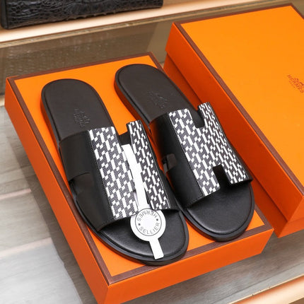 HM IZMIR SANDAL BLACK AND WHITE LAMBSKIN