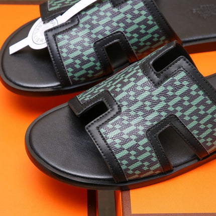 HM ORAN SANDAL BLACK AND SAPPHIRE LAMBSKIN