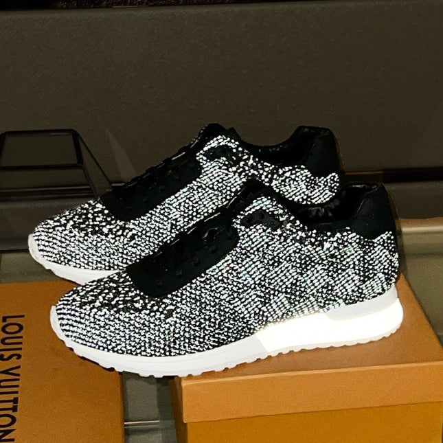 LV CLASSIC SNEAKER IN BLACK MIX WHITE LUMINOUS KNIT