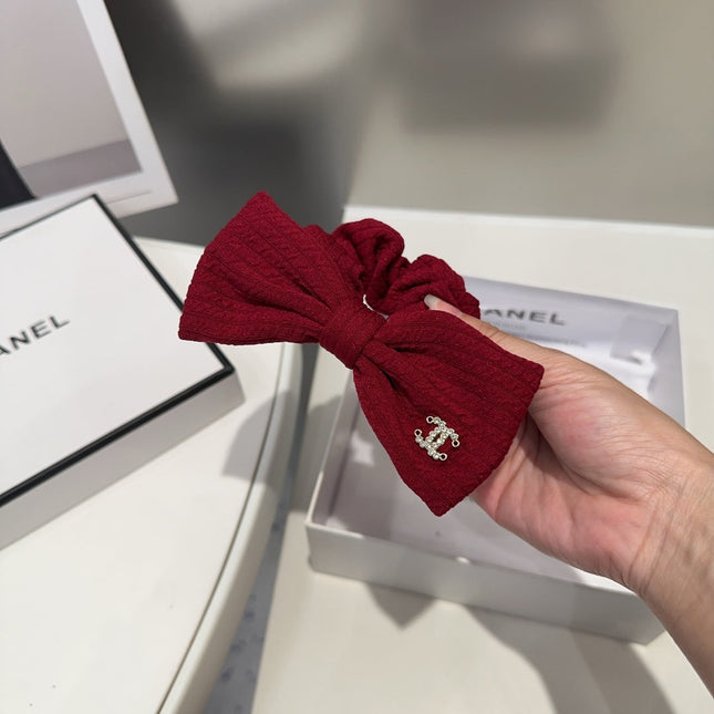 RUBY RED FABRIC SCRUNCHIE 410902