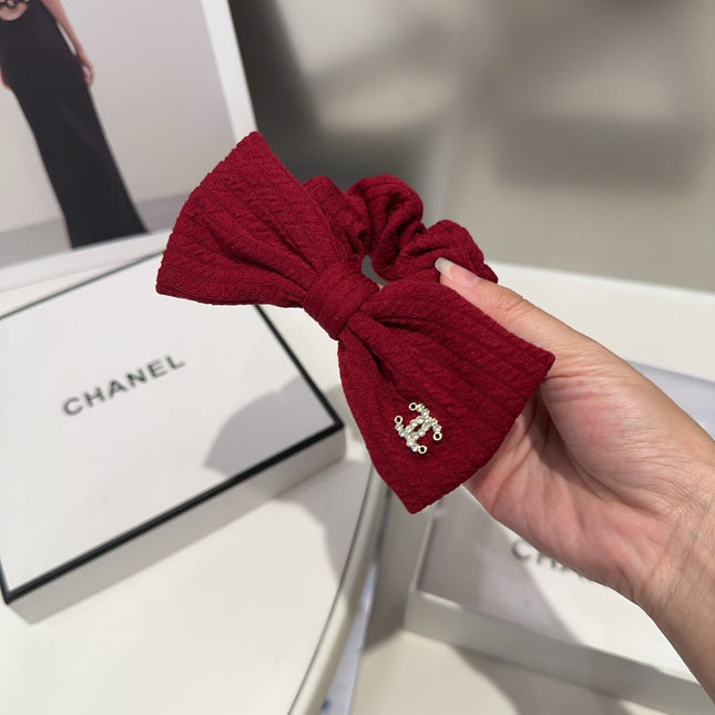 RUBY RED FABRIC SCRUNCHIE 410902