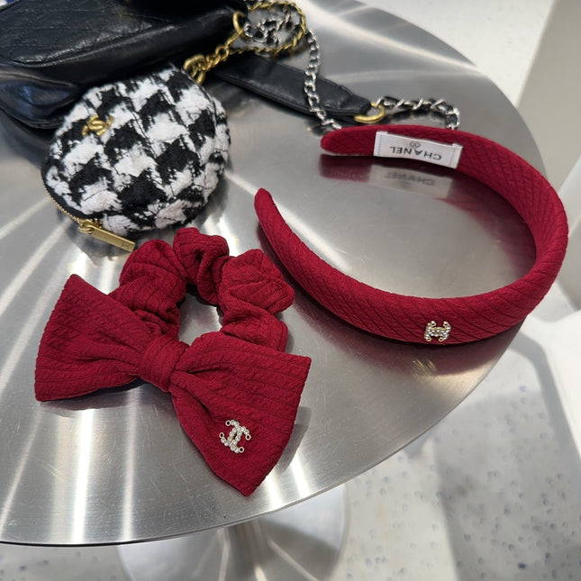 RUBY RED FABRIC SCRUNCHIE 410902