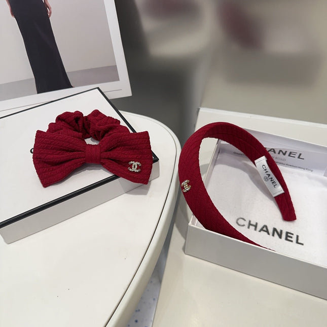 RUBY RED FABRIC SCRUNCHIE 410902