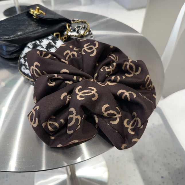 WALNUT BROWN MONOGRAM FABRIC SCRUNCHIE 412545
