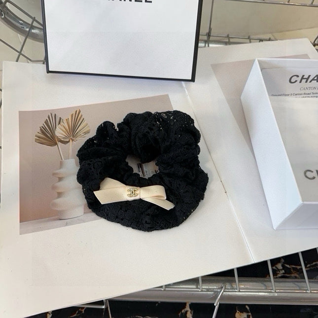 BLACK WRINKLED FABRIC SCRUNCHIE 418917