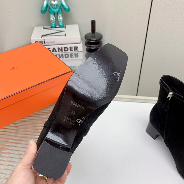 WOMEN'S NEO ANKLE BOOT IN BLACK SUEDE