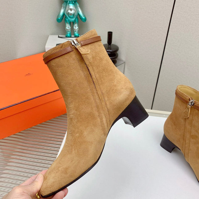 WOMEN'S NEO ANKLE BOOT IN PEANUT BROWN SUEDE