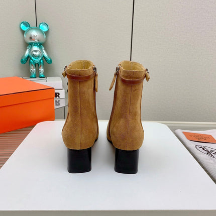 WOMEN'S NEO ANKLE BOOT IN PEANUT BROWN SUEDE