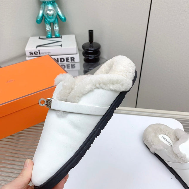 SLIP-ON MULE IN WHITE CALFSKIN AND SHEARLING LINING
