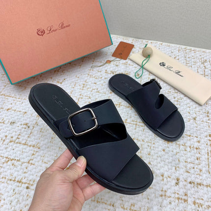 SANDALS IN BLACK CALFSKIN